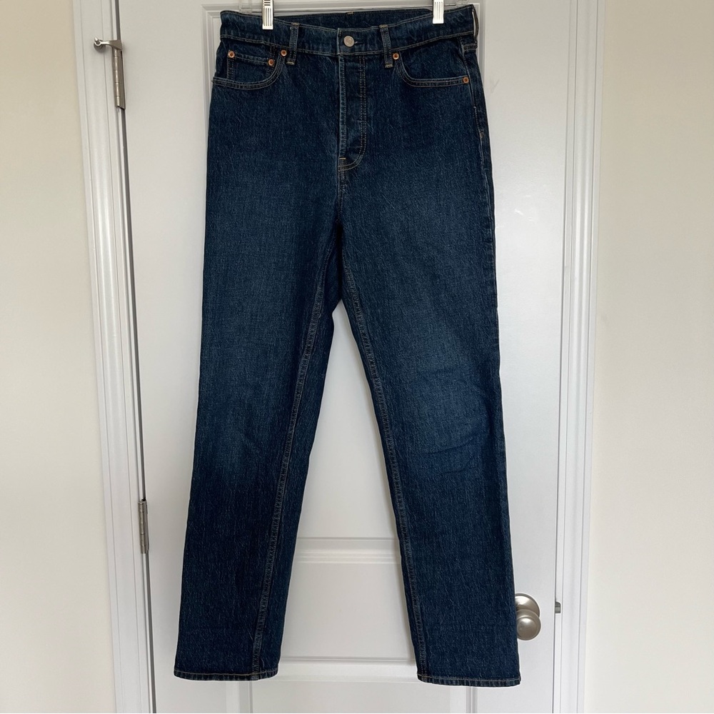 Gap Women’s Dark Wash Straight fit Jeans